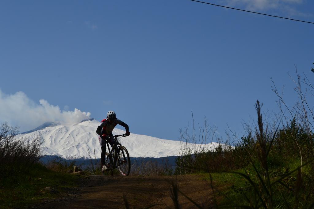 زافيرانا إتنيا Etna Bike Holiday المظهر الخارجي الصورة